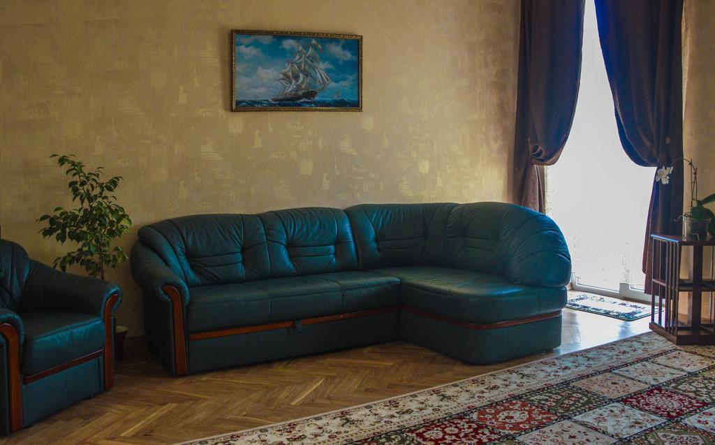 Comfort Near Opera Theater Odesa Exterior photo