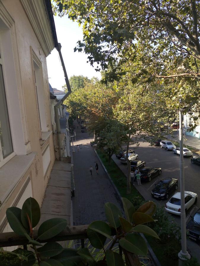Comfort Near Opera Theater Odesa Exterior photo